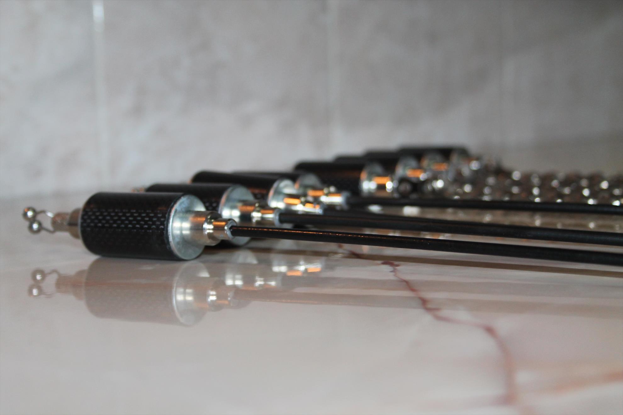 Bobine Carbon handmade by Uniquebaits - bobiins-031.JPG